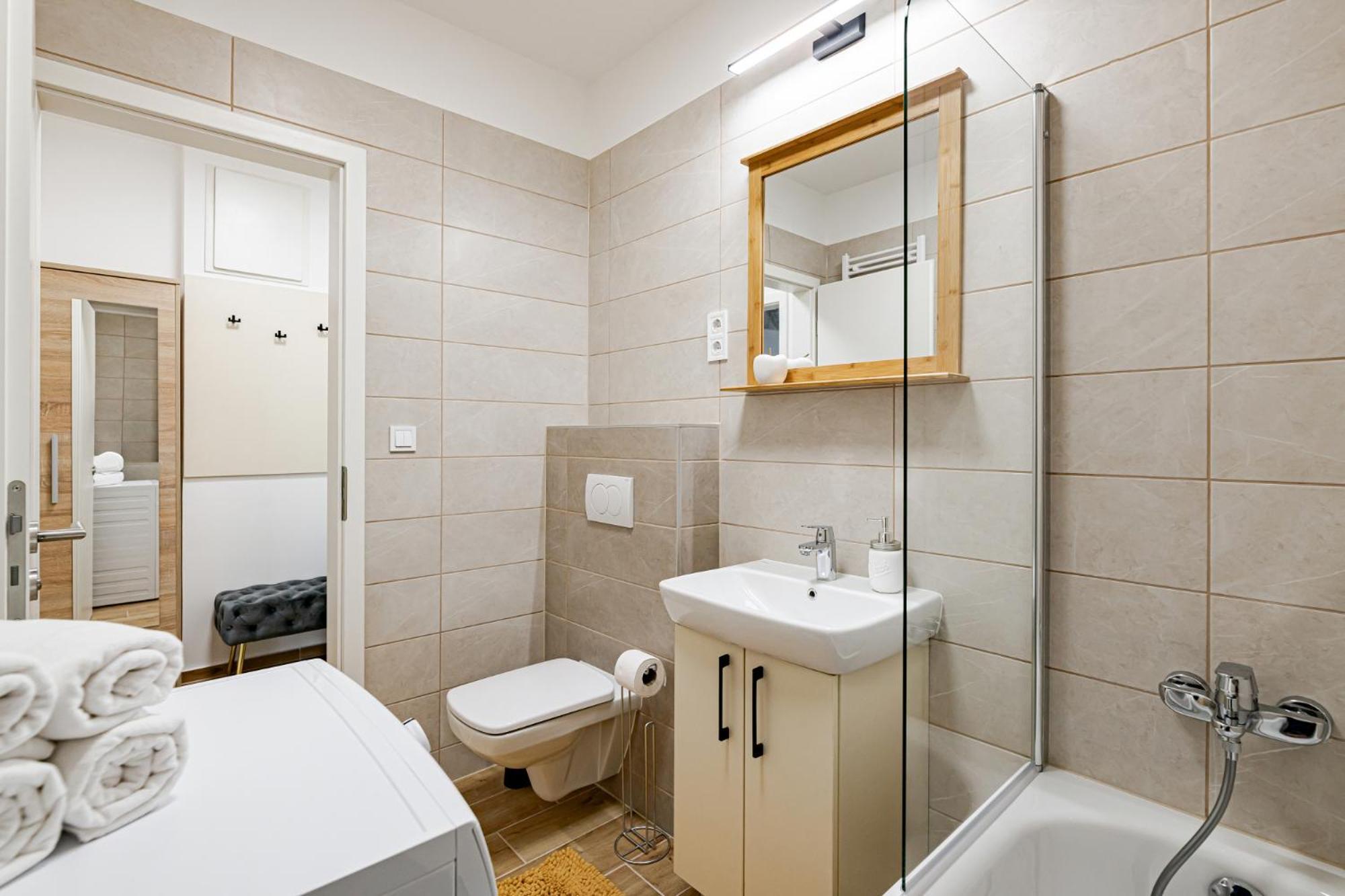 Spirit Apartments By Urbanrent Budapest Exterior photo